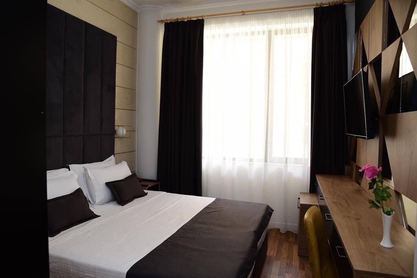 Hotel Comfort Tirana Zewnętrze zdjęcie